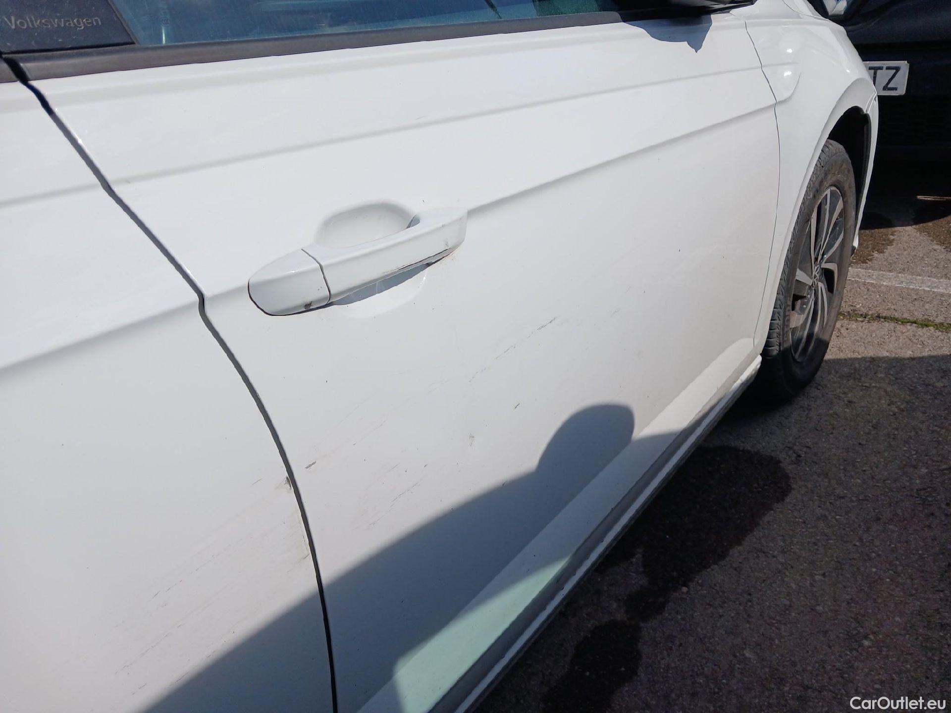  Volkswagen  Polo VOLKSWAGEN  / 2021 / 5P / berlina con portón Life 1.0 TSI 70kW (95CV) #19