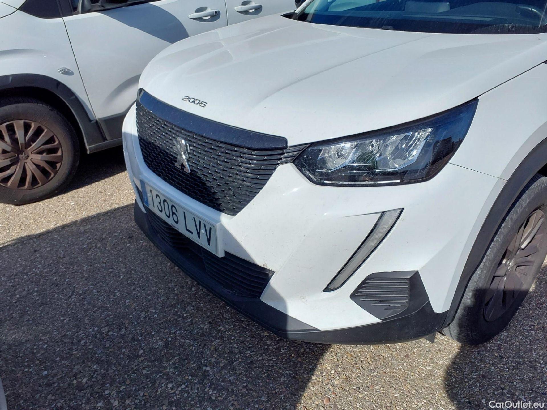  Peugeot  2008 PEUGEOT  / 2019 / 5P / todoterreno Active Pack BlueHDI 81kW (110CV) #24