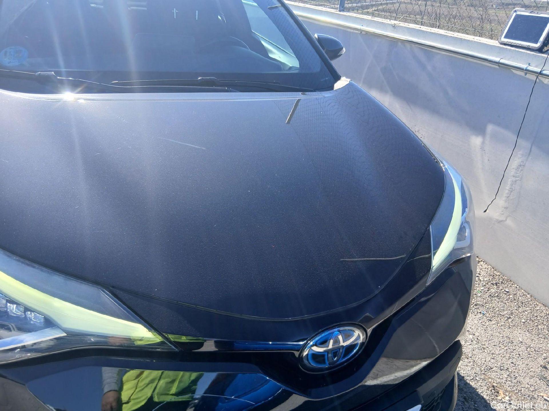  Toyota  C-HR TOYOTA  / 2019 / 5P / todoterreno 2.0 180H Advance #5