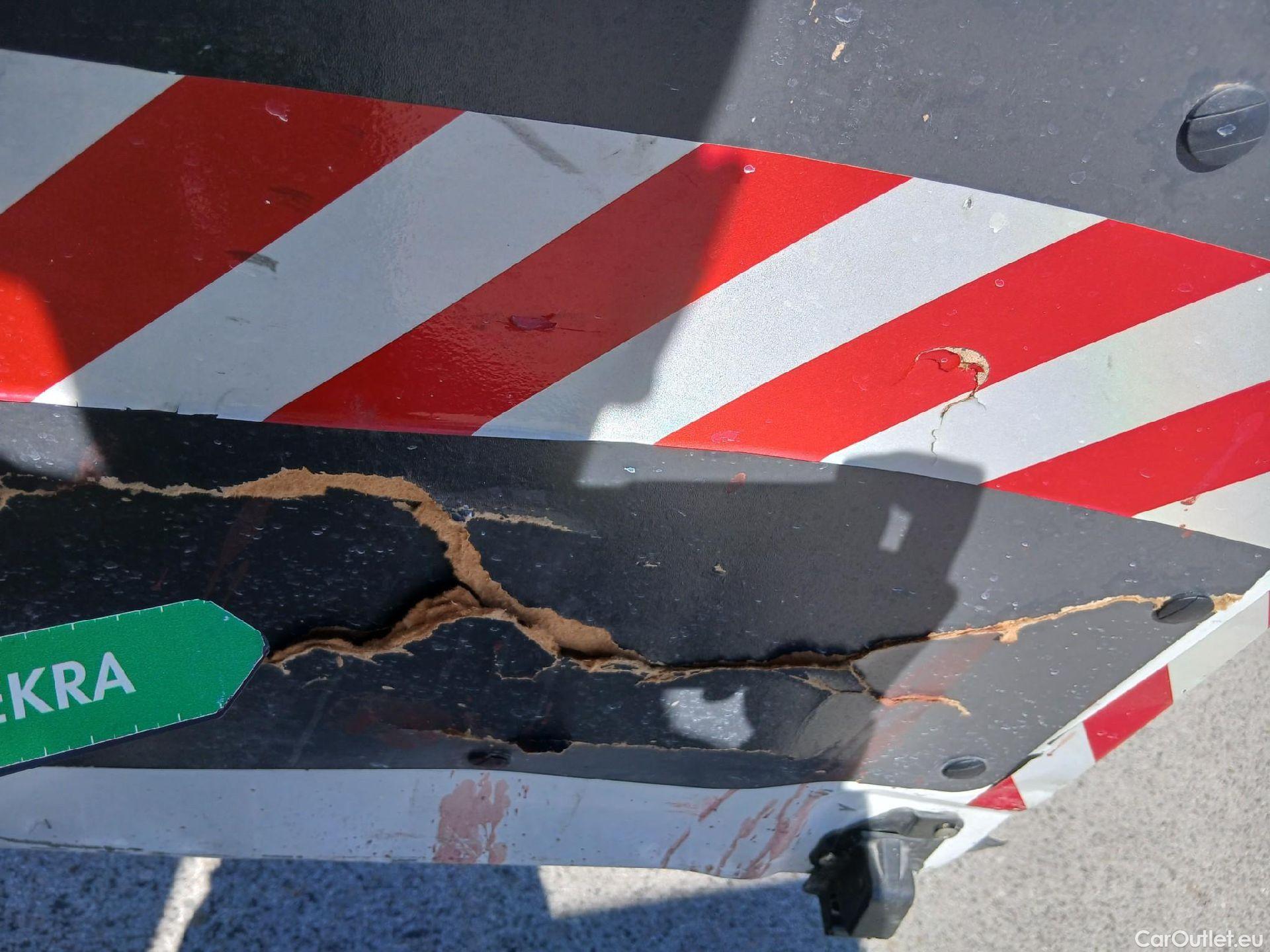  Peugeot  Expert PEUGEOT  / 2016 / 4P / furgón Furgón Pro 2.0 BlueHDi 120 S&S Standard #6