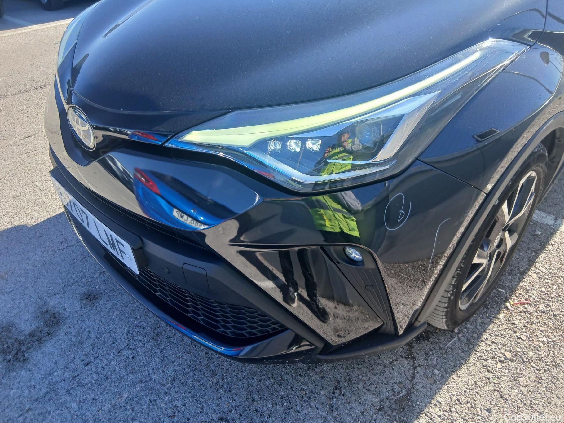  Toyota  C-HR TOYOTA  / 2019 / 5P / todoterreno 2.0 180H Advance #4