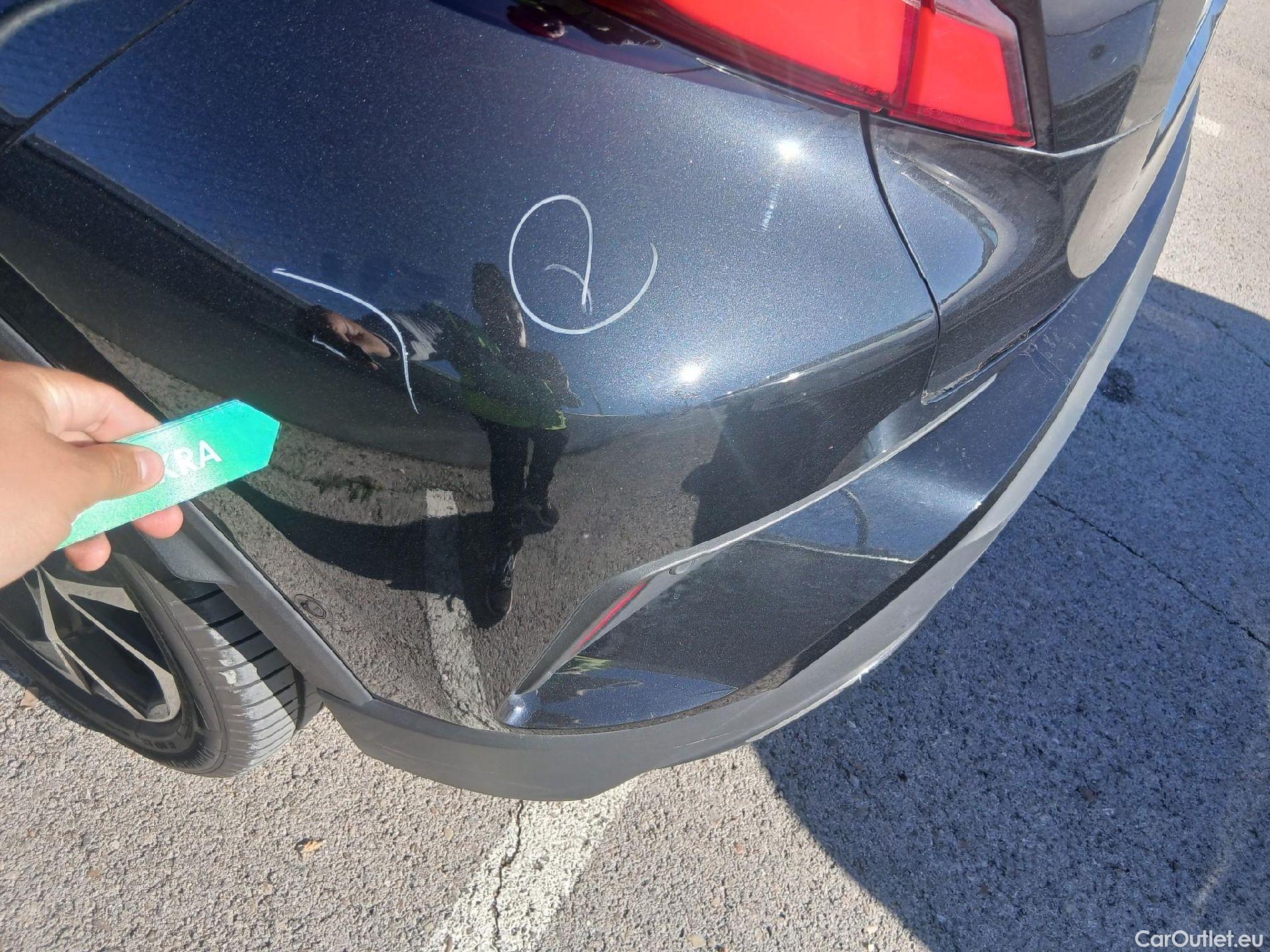  Toyota  C-HR TOYOTA  / 2019 / 5P / todoterreno 2.0 180H Advance #12