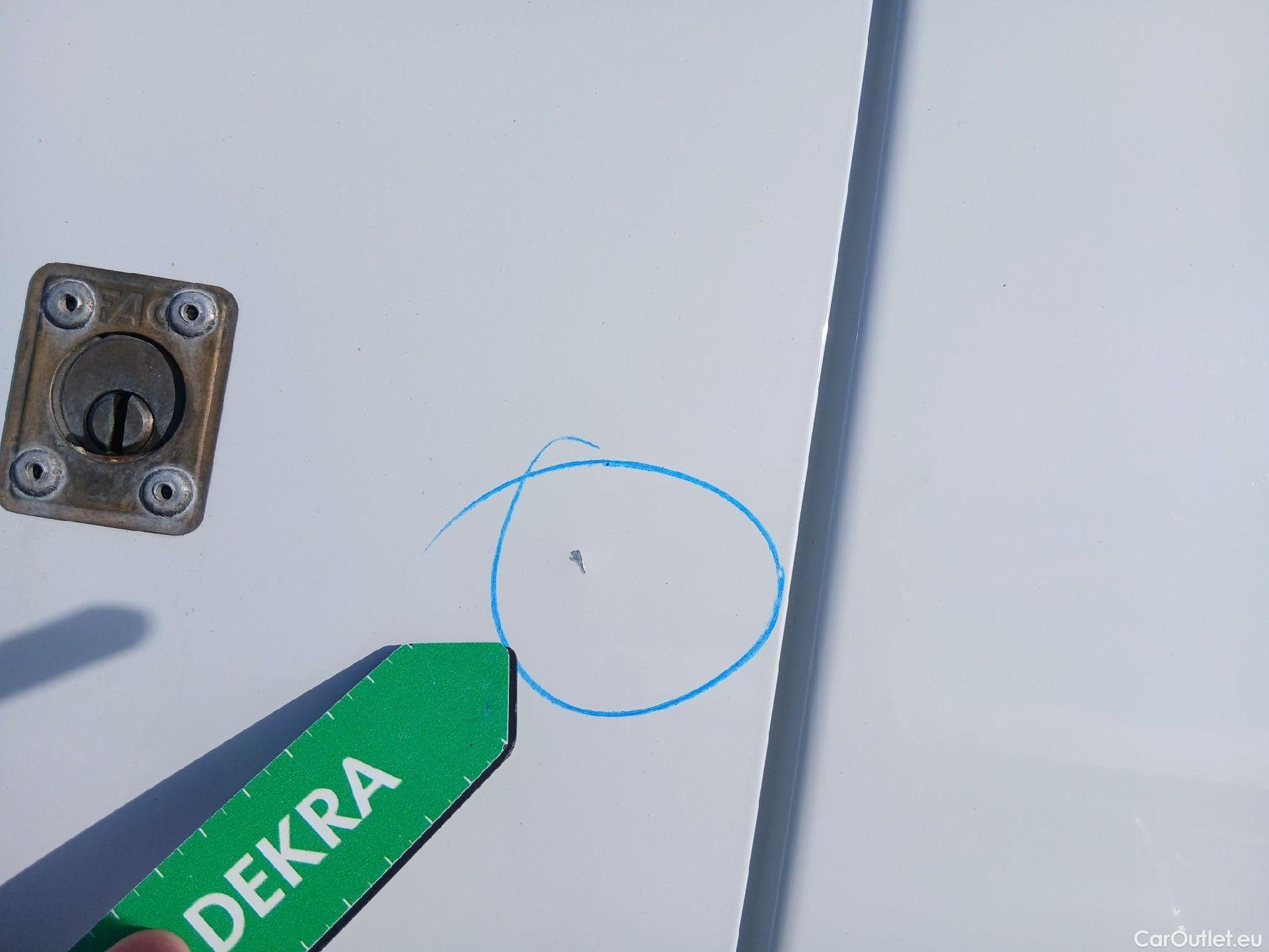  Citroen  Berlingo CITROEN  / 2018 / 4P / furgón derivado de turismo Talla M BlueHDi 100 #19