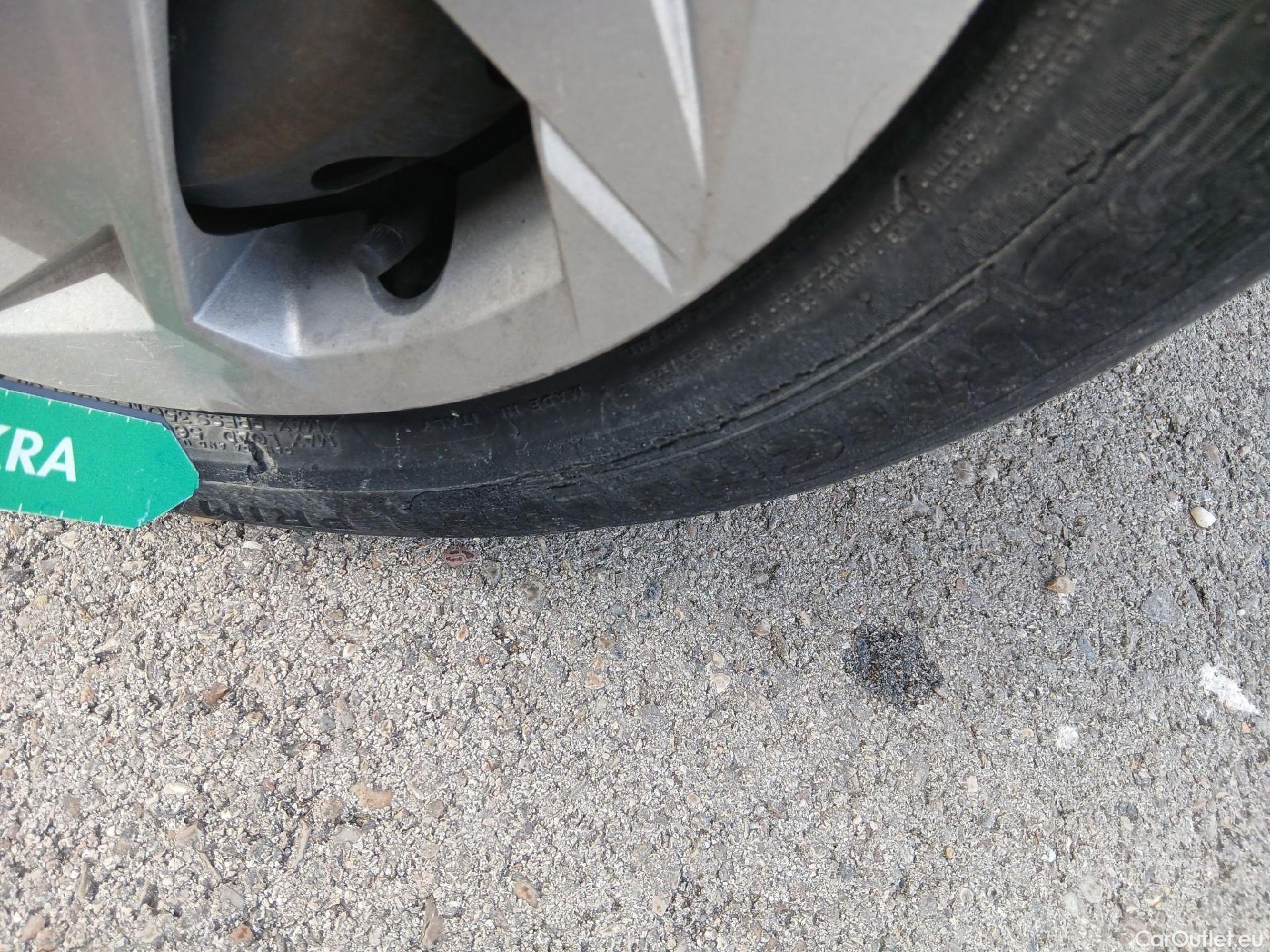  Hyundai  i20 HYUNDAI  / 2020 / 5P / berlina con portón 1.0 TGDI 74kW (100CV) 48V Essence #7