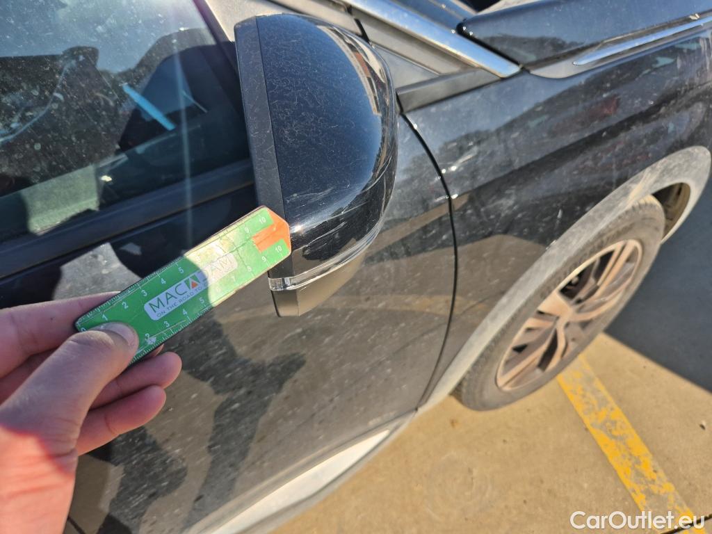  Peugeot  3008 PEUGEOT  / 2020 / 5P / todoterreno 1.5 BlueHDi 96kW S&S Allure Pack EAT8 #24