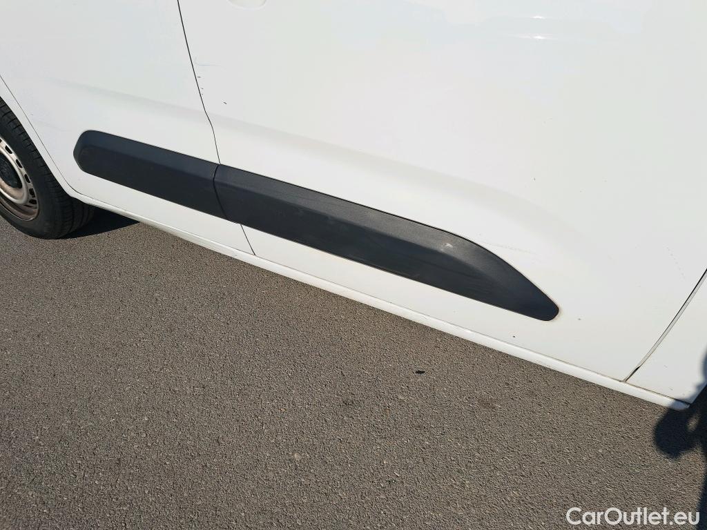  Opel  Combo OPEL  / 2018 / 3P / furgón derivado de turismo 1.5 TD 75kW (100CV) Express L H1 650kg (AC) #47