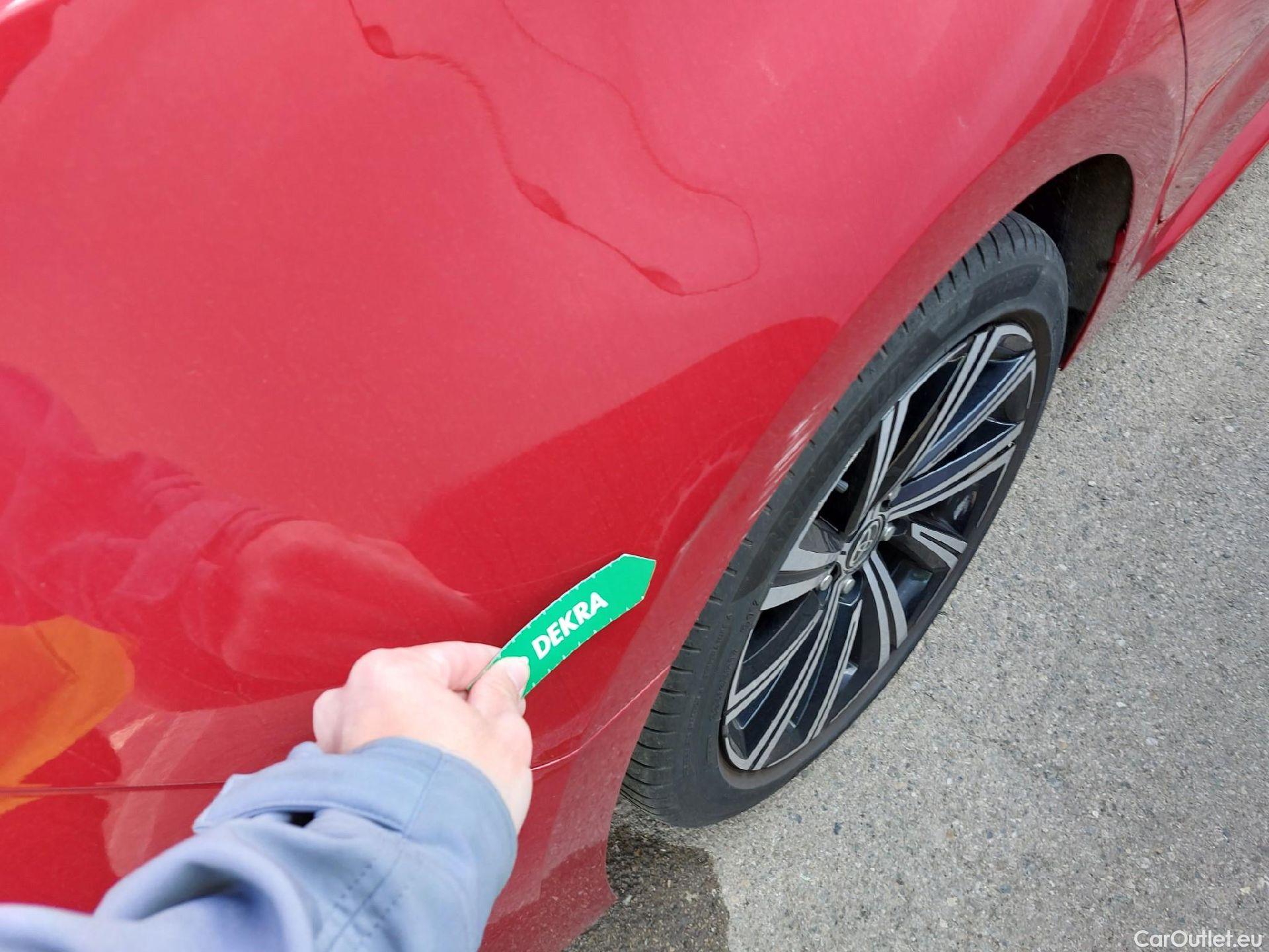  Toyota  Corolla TOYOTA  / 2019 / 5P / familiar 2.0 180H STYLE E-CVT TOURING SPORT #22