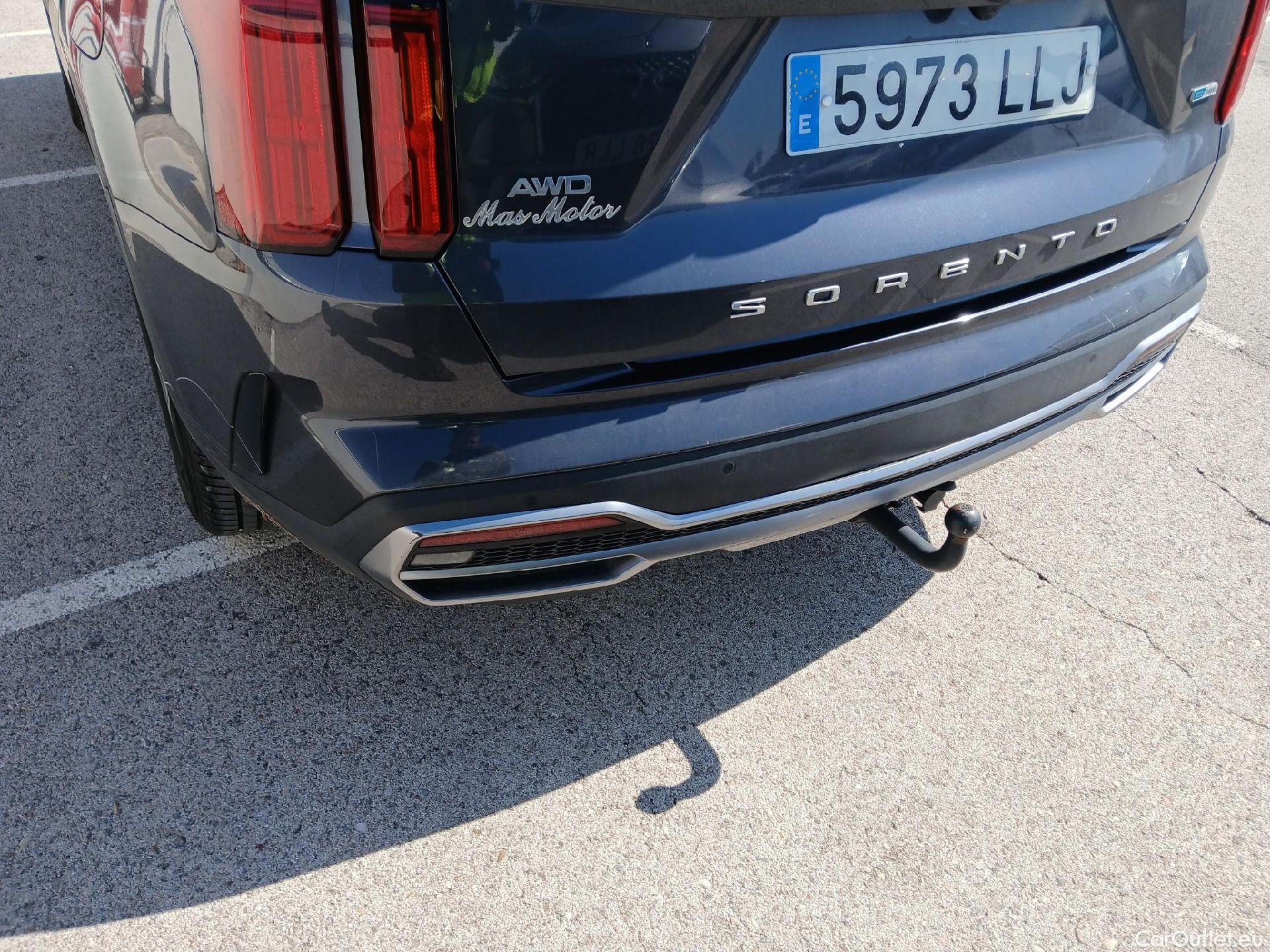  KIA  Sorento KIA  / 2020 / 5P / todoterreno 1.6 T-GDi HEV Emotion 4x4 7pl (P.Luxury) #23