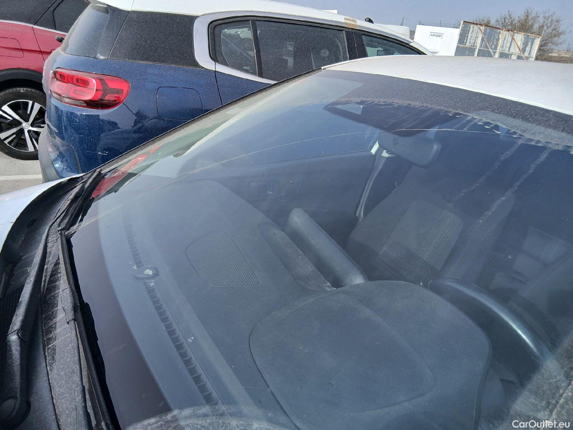  Hyundai  i20 HYUNDAI  / 2020 / 5P / berlina con portón 1.0 TGDI 74kW (100CV) 48V Essence #8