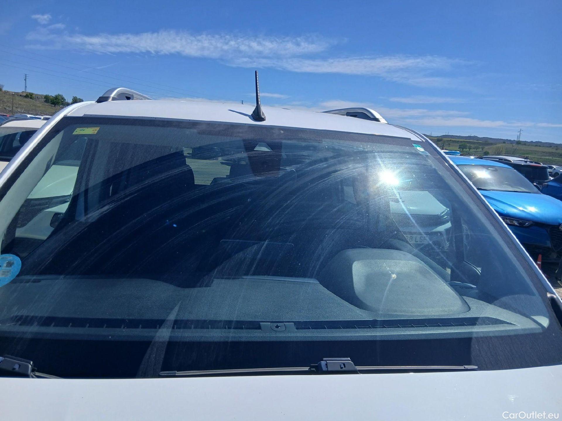  Peugeot  RIFTER PEUGEOT  / 2018 / 5P / monovolumen compacto Allure Standard BlueHDi 96kW #8