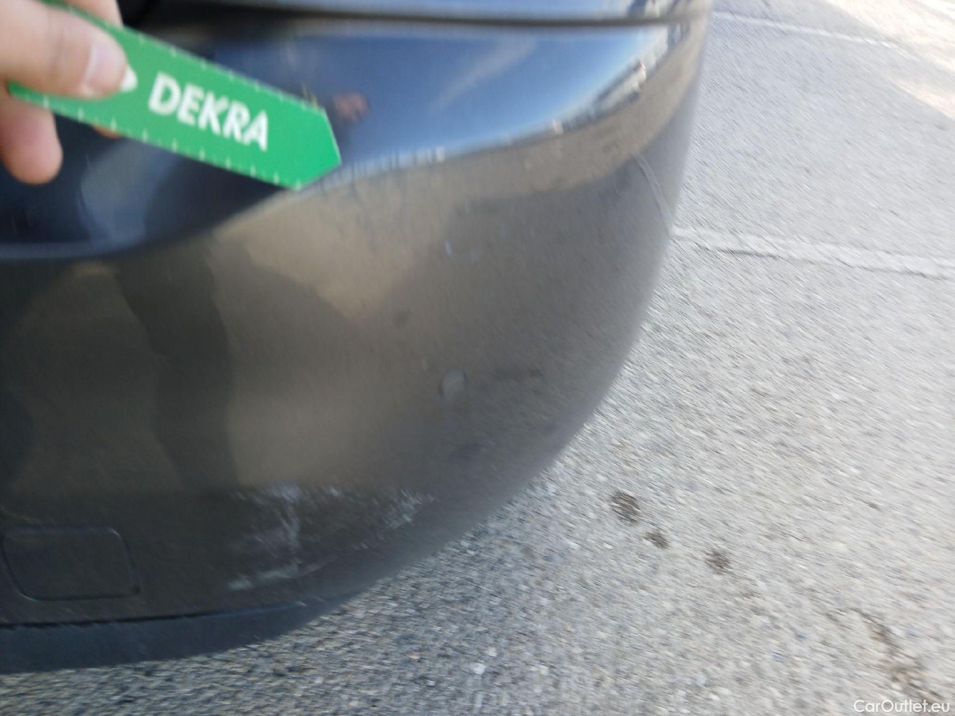  Peugeot  308 PEUGEOT  / 2017 / 5P / berlina con portón 5p Active Pack PureTech 110 S&S #23