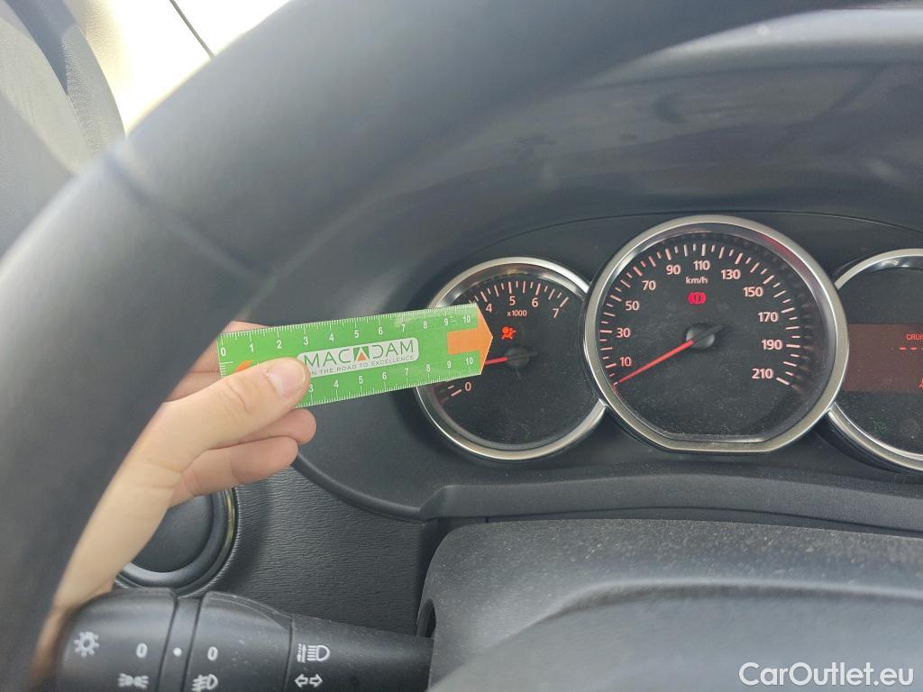  Dacia  Lodgy DACIA  / 2012 / 5P / monovolumen compacto Comfort Blue dCi 70kW (95CV) 5Pl - 18 #66