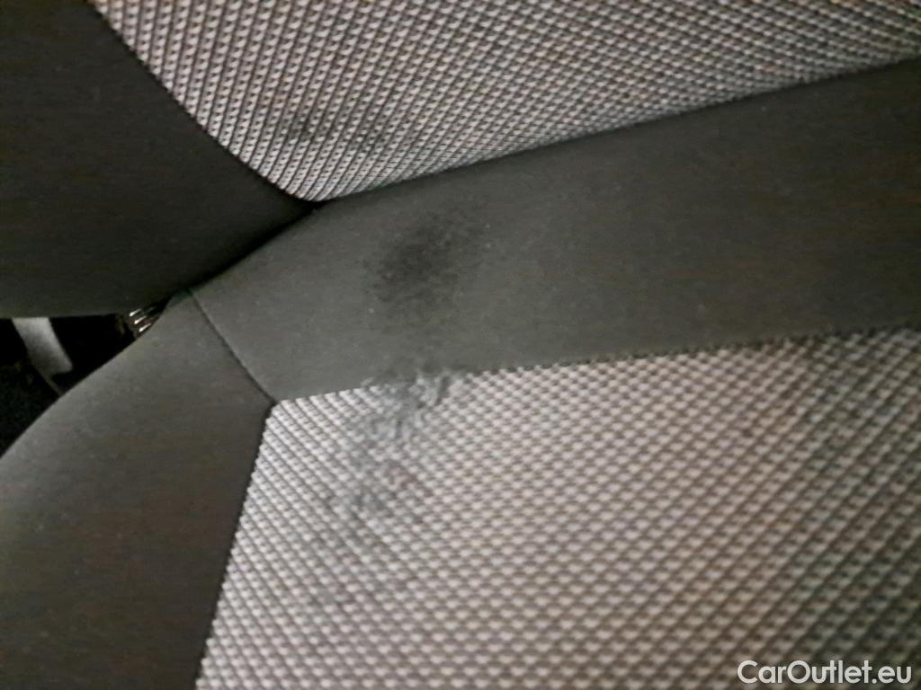  Fiat  Doblo FIAT Doblò Cargo/2015/4P/furgón derivado de turismo Cargo SX 1.3 Mjet 70 kW (95 CV) #7