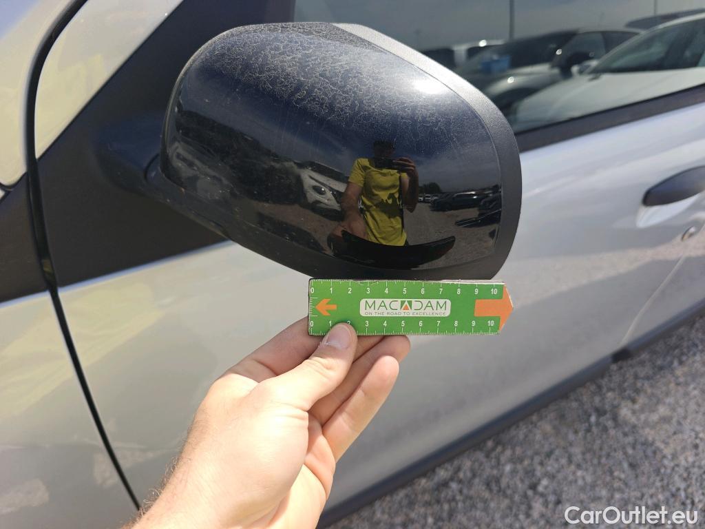  Dacia  Lodgy DACIA  / 2012 / 5P / monovolumen compacto Comfort Blue dCi 70kW (95CV) 5Pl - 18 #53