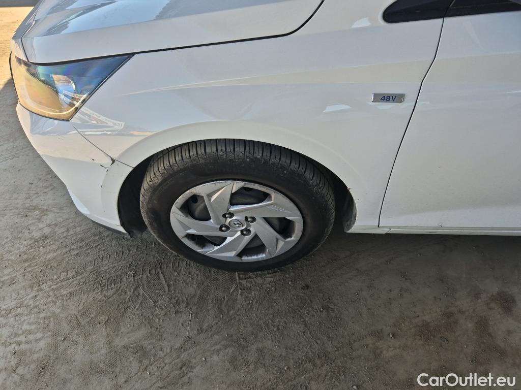  Hyundai  i20 HYUNDAI  / 2020 / 5P / berlina con portón 1.0 TGDI 74kW (100CV) 48V Essence #32