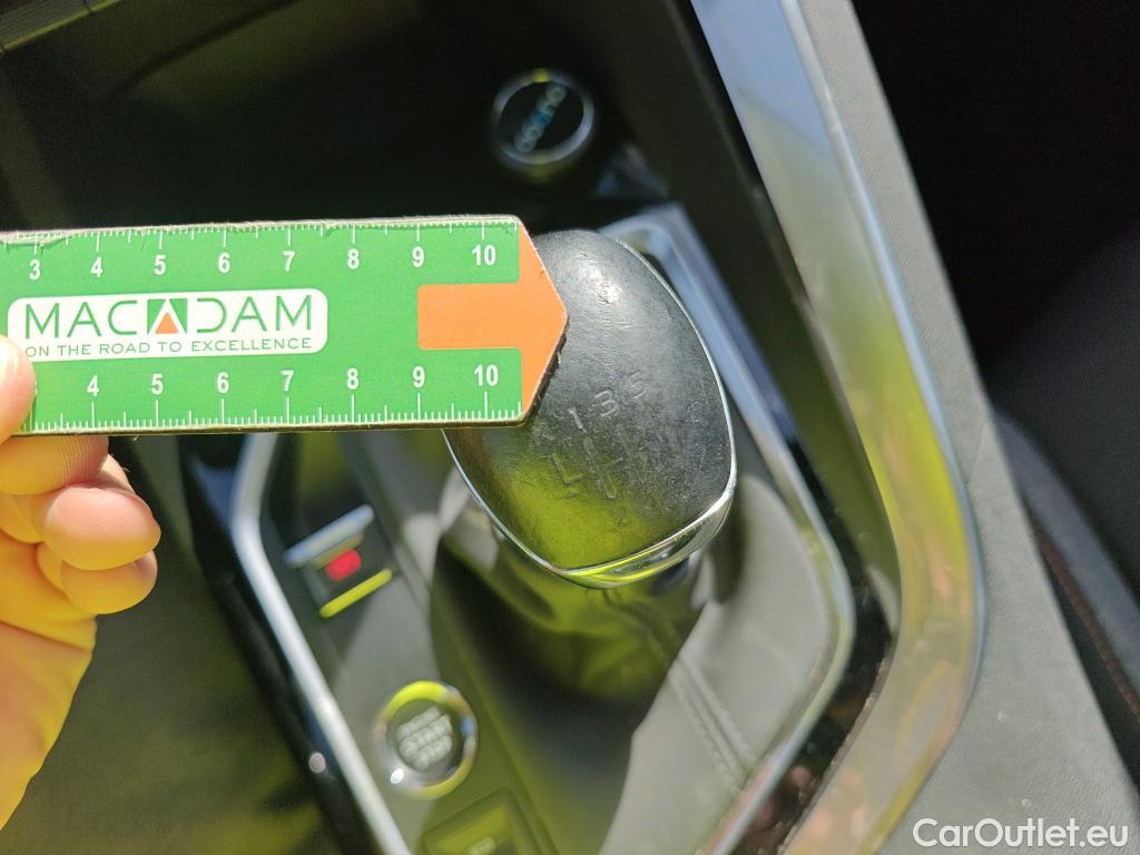  Peugeot  3008 PEUGEOT  / 2020 / 5P / todoterreno 1.5 BlueHDi 96kW (130CV) S&S Active Pack (AC3) #42