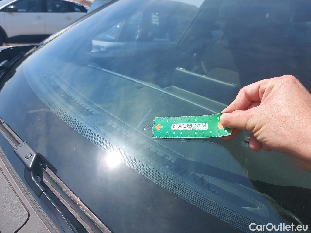  Nissan  Juke NISSAN  / 2019 / 5P / crossover DIG-T 84 kW (114 CV) DCT 7 V N-Connecta (AC2) #2