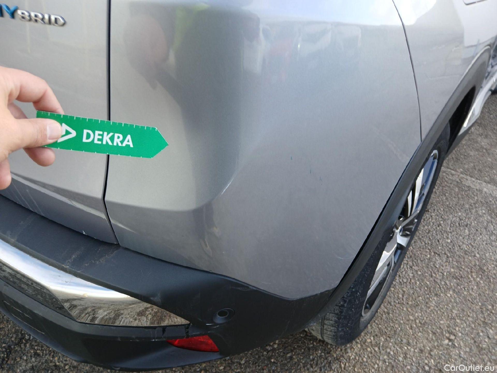  Peugeot  3008 PEUGEOT  Hybrid / 2016 / 5P / todoterreno 225 e-EAT8 Allure #30