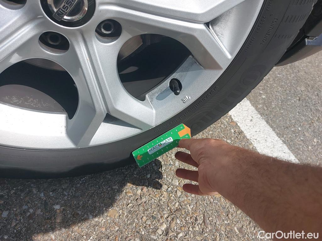  Nissan  Juke NISSAN  / 2019 / 5P / crossover DIG-T 84 kW (114 CV) DCT 7 V N-Connecta (AC2) #17