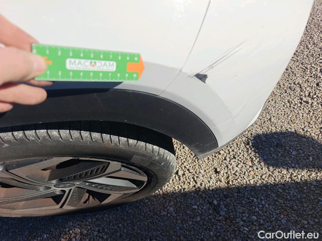  Hyundai  Tucson HYUNDAI  / 2020 / 5P / todoterreno 1.6 TGDI 169kW HEV Tecno Auto 2C #23