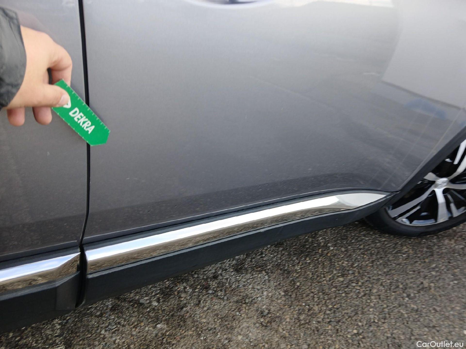  Peugeot  3008 PEUGEOT  Hybrid / 2016 / 5P / todoterreno 225 e-EAT8 Allure #41