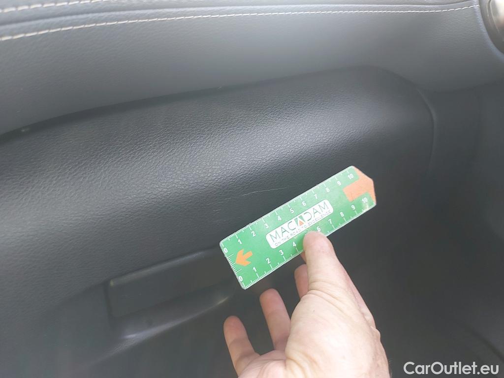  Nissan  Juke NISSAN  / 2019 / 5P / crossover DIG-T 84 kW (114 CV) DCT 7 V N-Connecta (AC2) #24