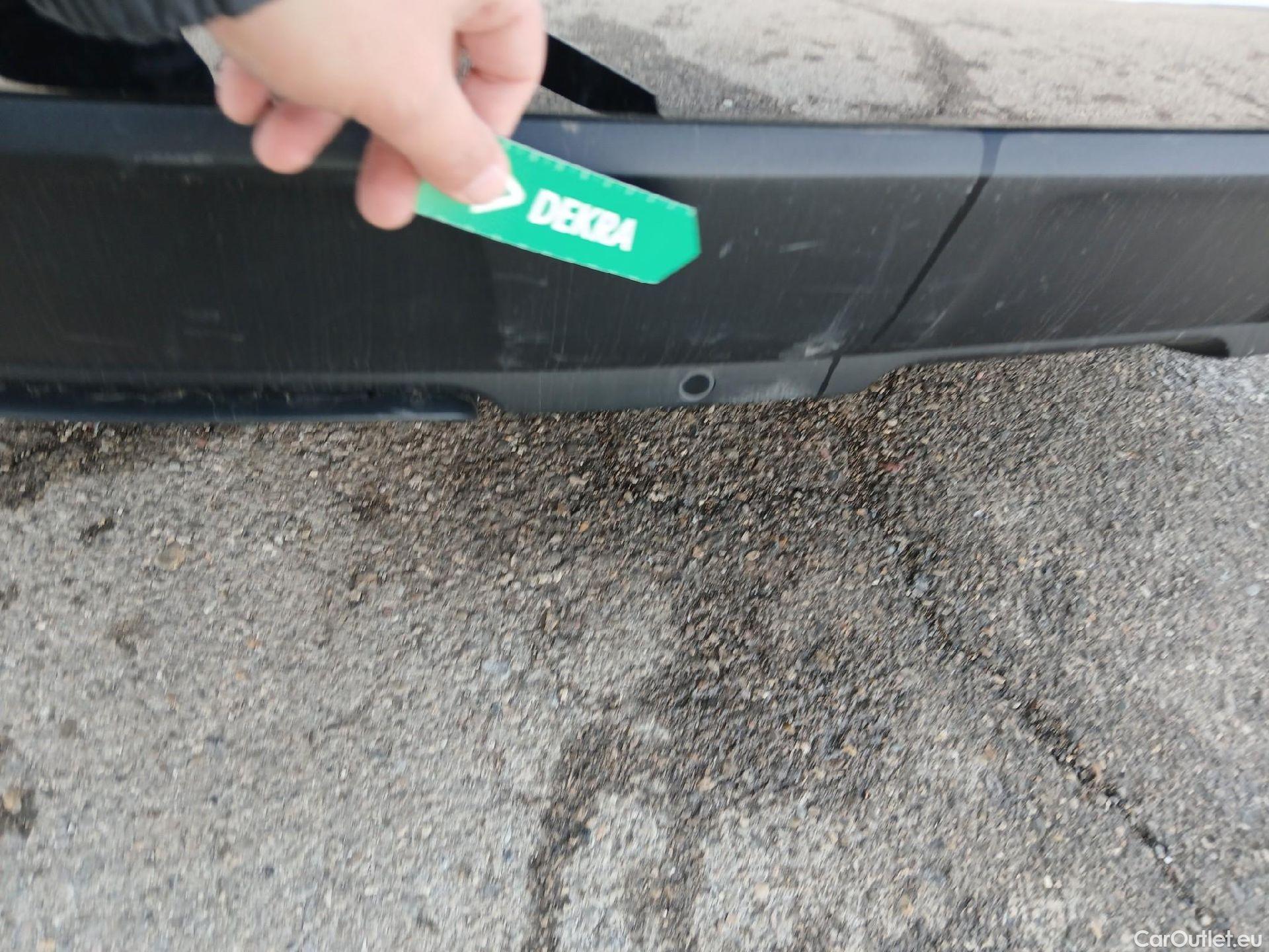  Peugeot  3008 PEUGEOT  Hybrid / 2016 / 5P / todoterreno 225 e-EAT8 Allure #25