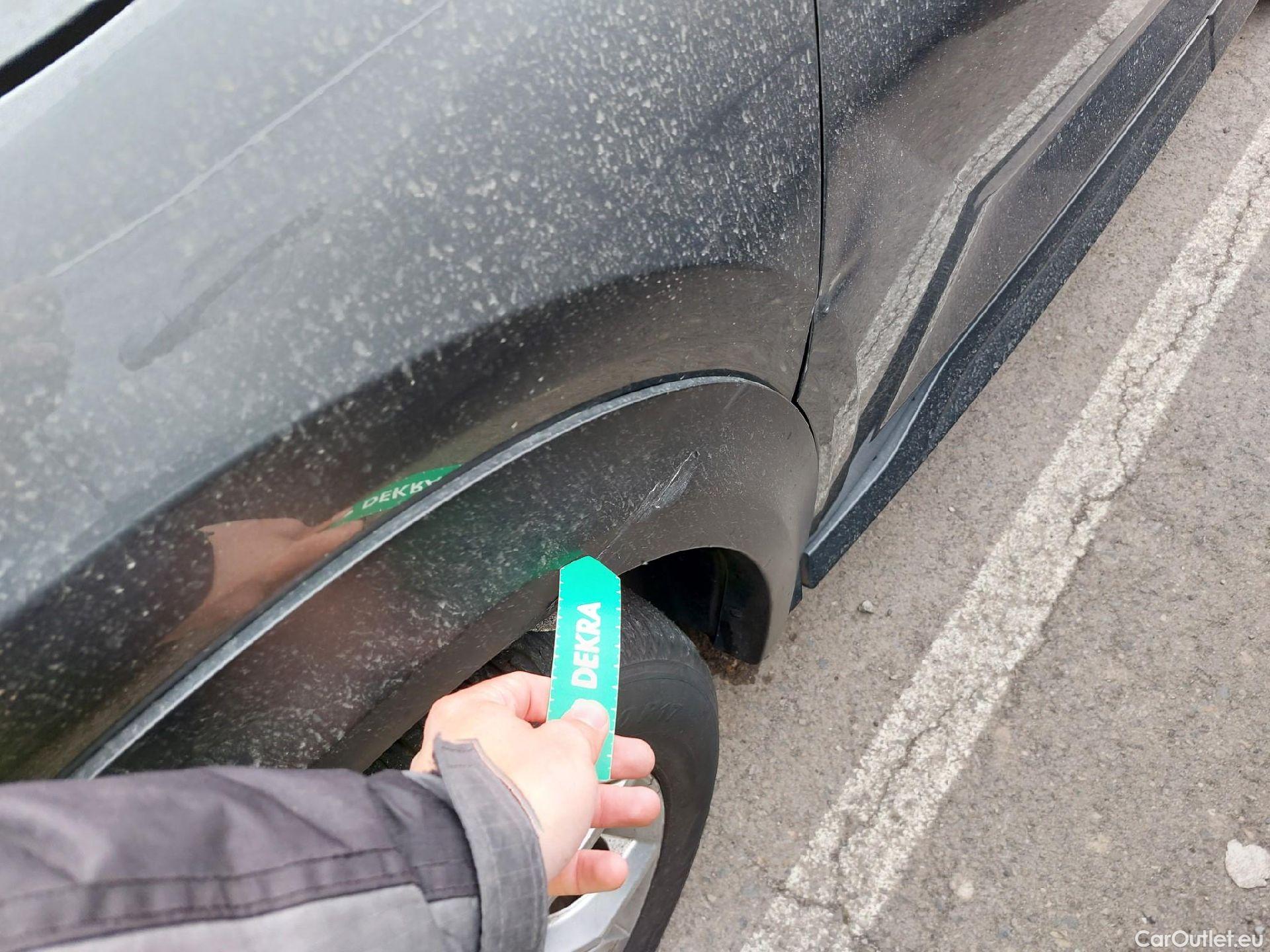  Nissan  Juke NISSAN  / 2019 / 5P / crossover DIG-T 84 kW (114 CV) DCT 7 V N-Connecta (AC2) #5