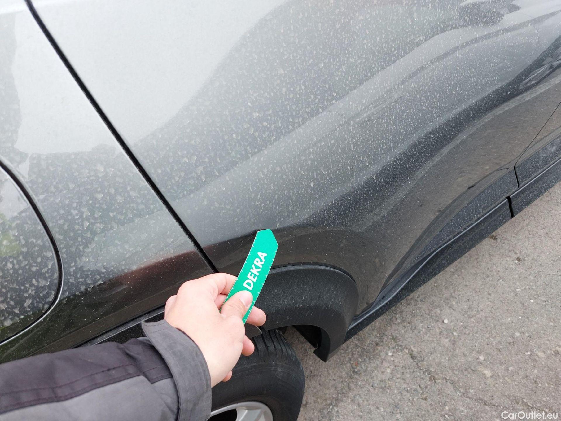  Nissan  Juke NISSAN  / 2019 / 5P / crossover DIG-T 84 kW (114 CV) DCT 7 V N-Connecta (AC2) #24