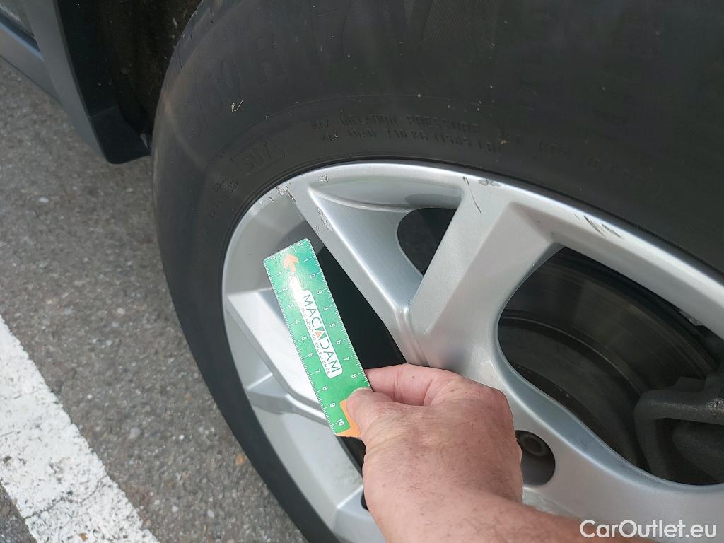  Nissan  Juke NISSAN  / 2019 / 5P / crossover DIG-T 84 kW (114 CV) DCT 7 V N-Connecta (AC2) #19