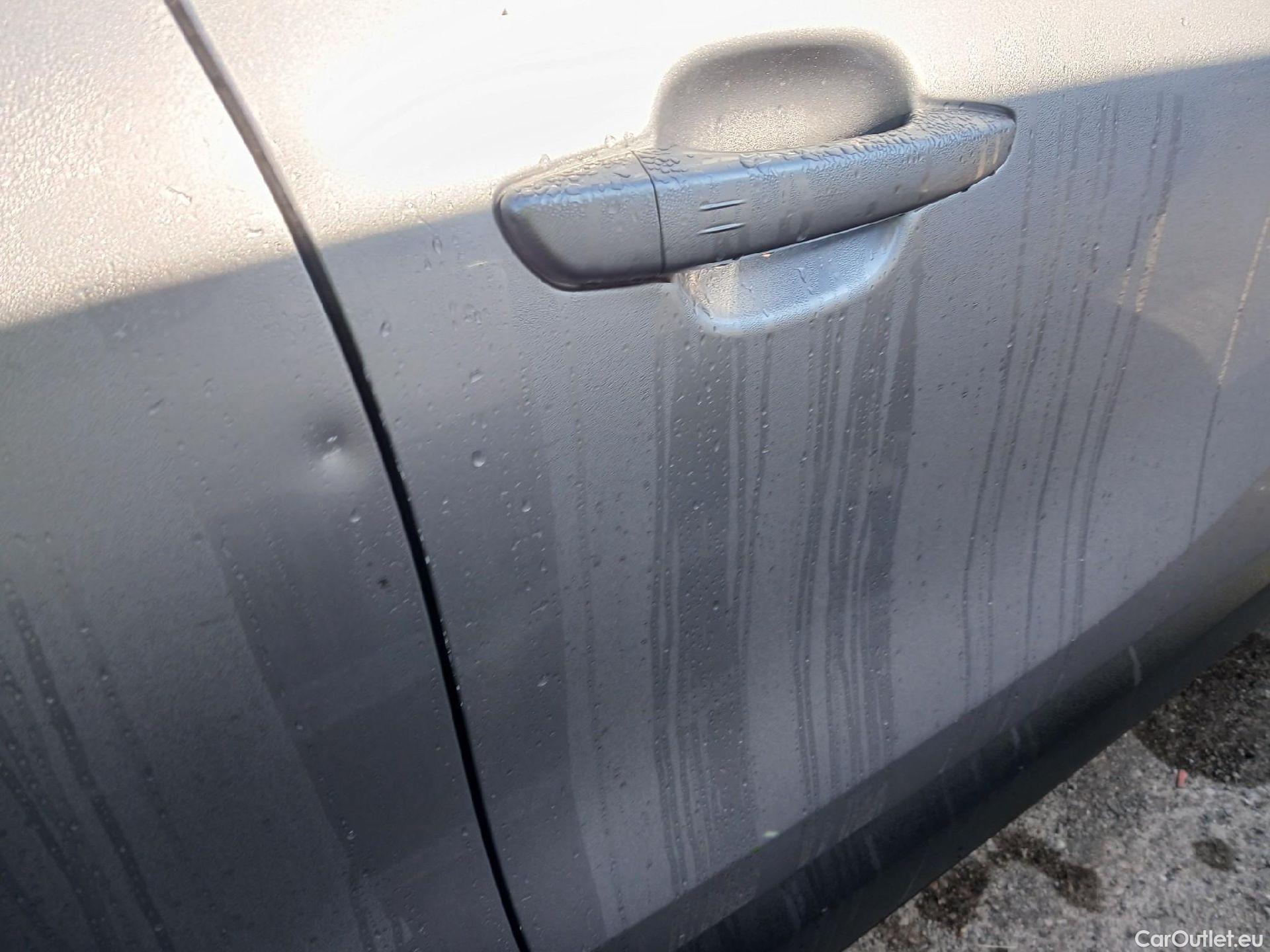  Opel  Crossland OPEL  X / 2017 / 5P / todoterreno 1.2 96kW (130CV) Innovation S/S Auto #24