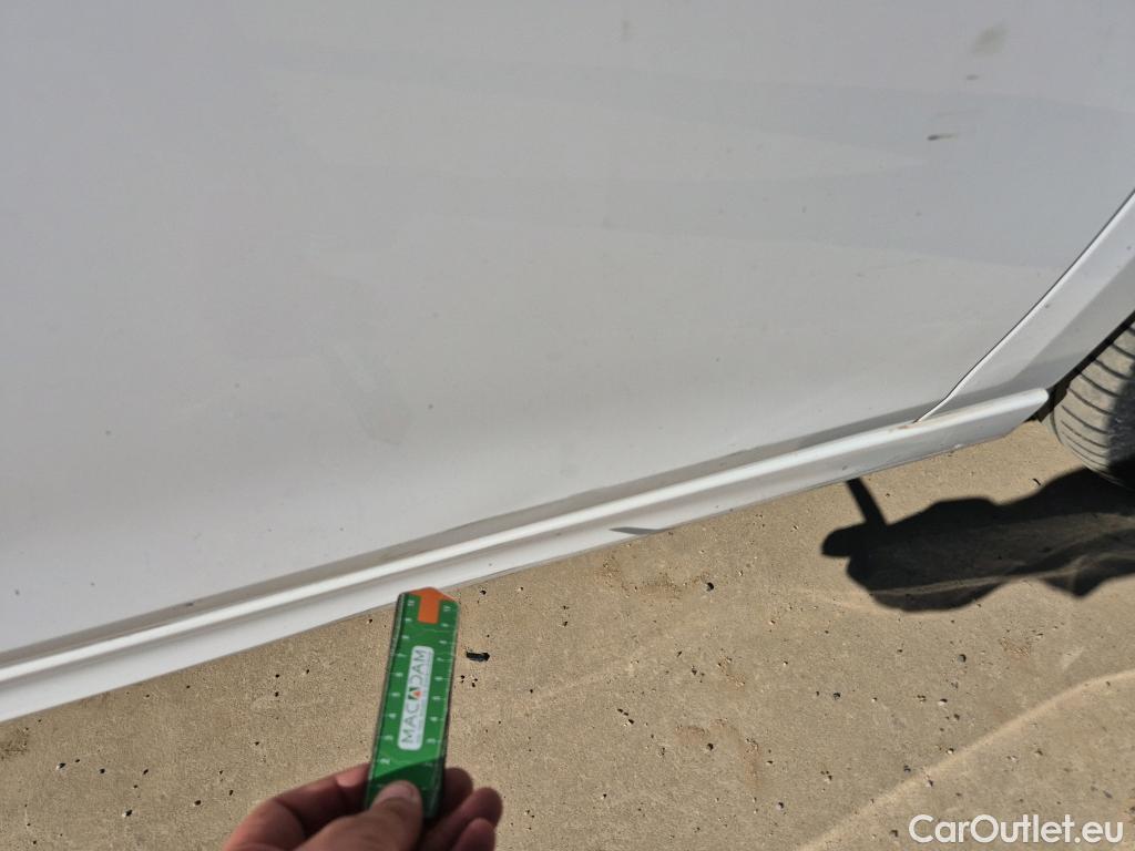  Opel  Corsa OPEL  1.2T XHL 74kW (100CV) Elegance #9