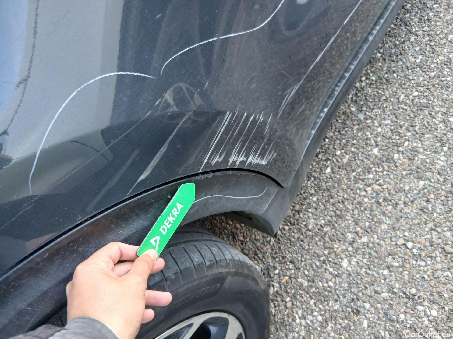  KIA  Sportage KIA  1.6MHEV Drive 100kW(136CV) 4x2(Crist Tintados)(CX) #14