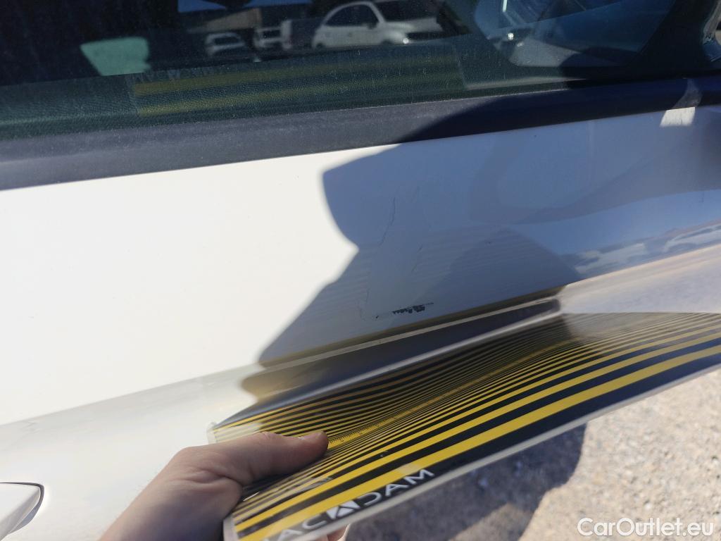  Seat  Leon SEAT Nuevo León / 2020 / 5P / berlina con portón 2.0 TDI 85kW S&S Style Go(SP) #4