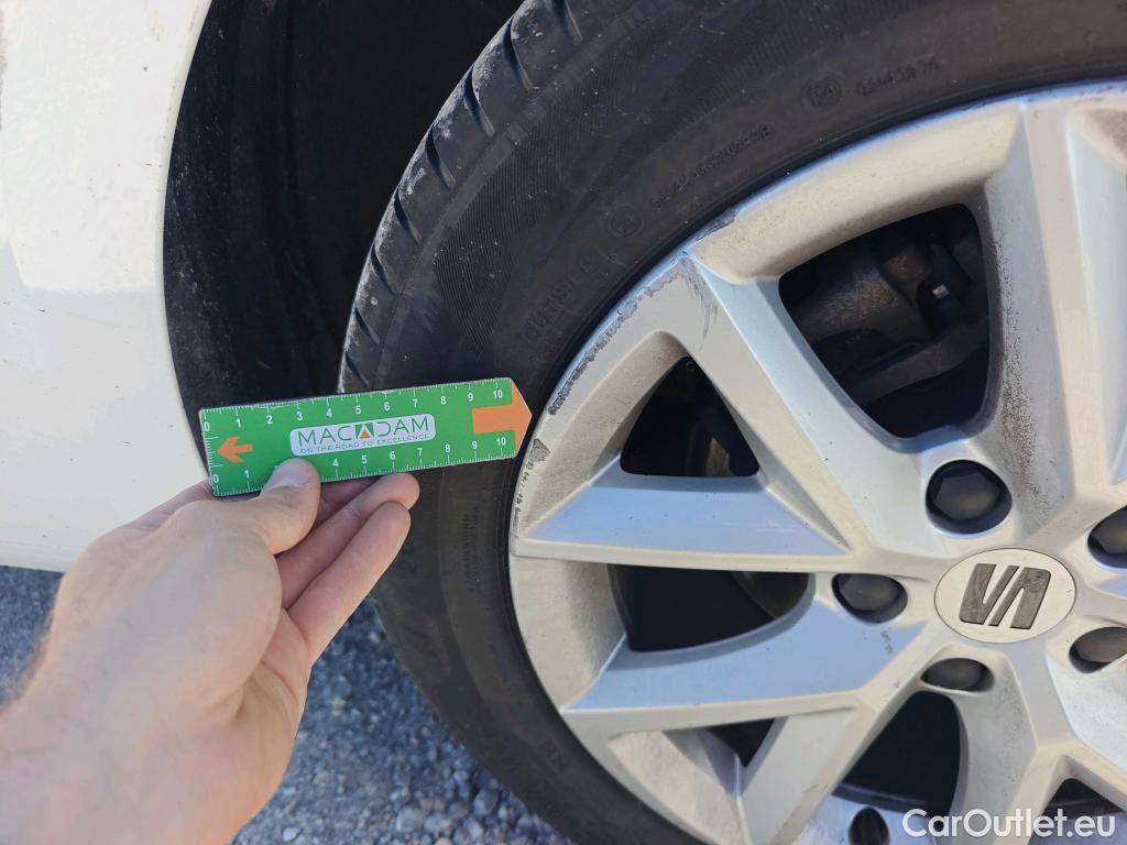  Seat  Leon SEAT Nuevo León / 2020 / 5P / berlina con portón 2.0 TDI 85kW S&S Style Go(SP) #34