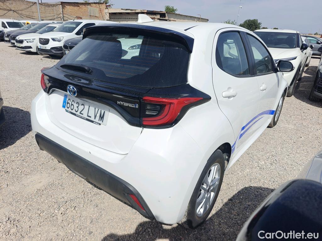  Toyota  Yaris TOYOTA  / 2020 / 5P / berlina con portón 1.5 120H Active Tech #15