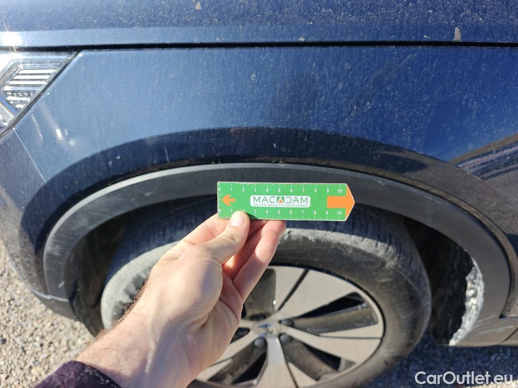  Volvo  XC 40 VOLVO XC40 / 2017 / 5P / todoterreno 1.5 T3 Momentum Pro Auto #28