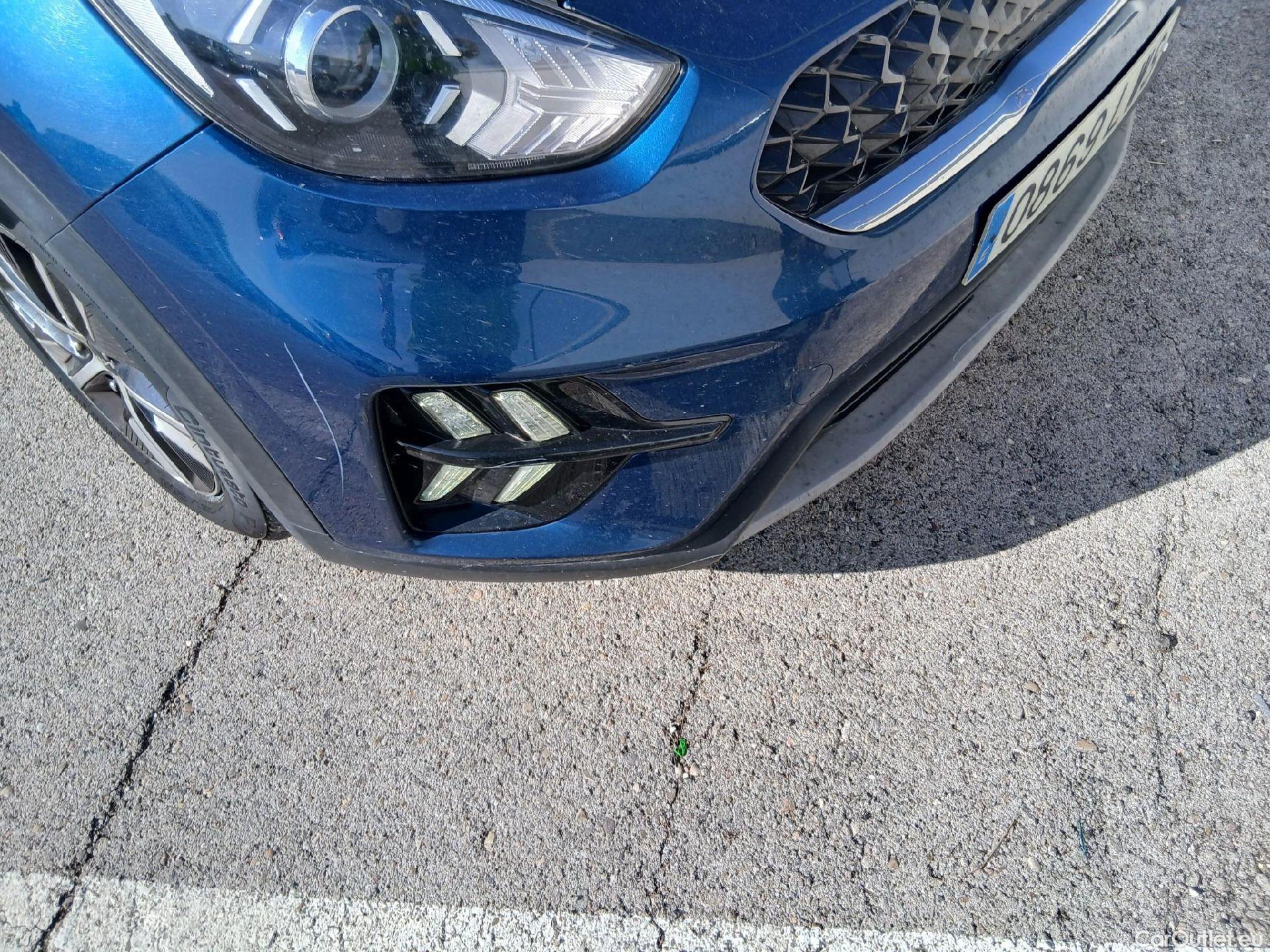  KIA  Niro KIA  / 2019 / 5P / crossover 1.6 GDi HEV 104kW (141CV) Drive #8