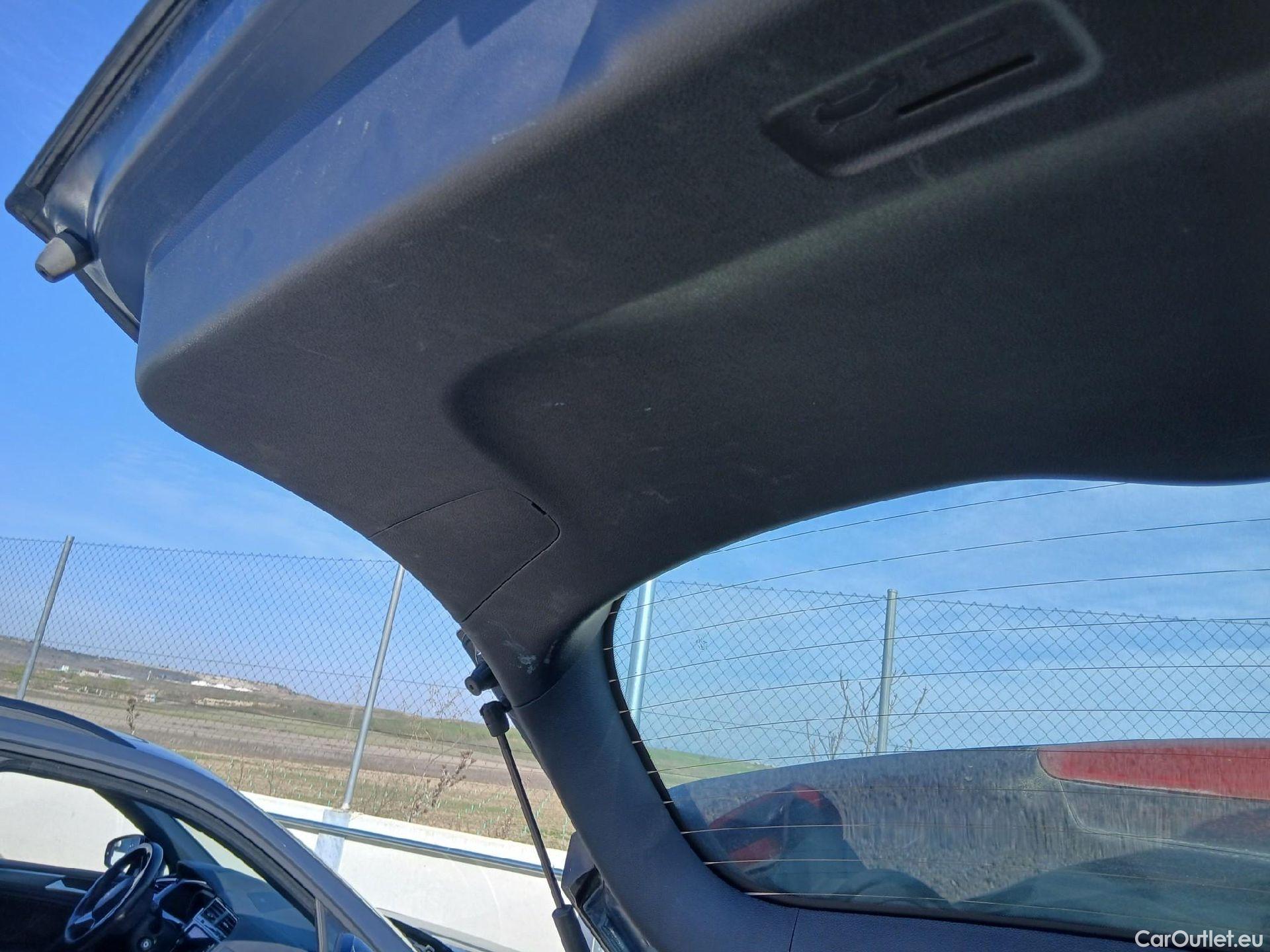  KIA  Niro KIA  / 2019 / 5P / crossover 1.6 GDi HEV 104kW (141CV) Drive #35