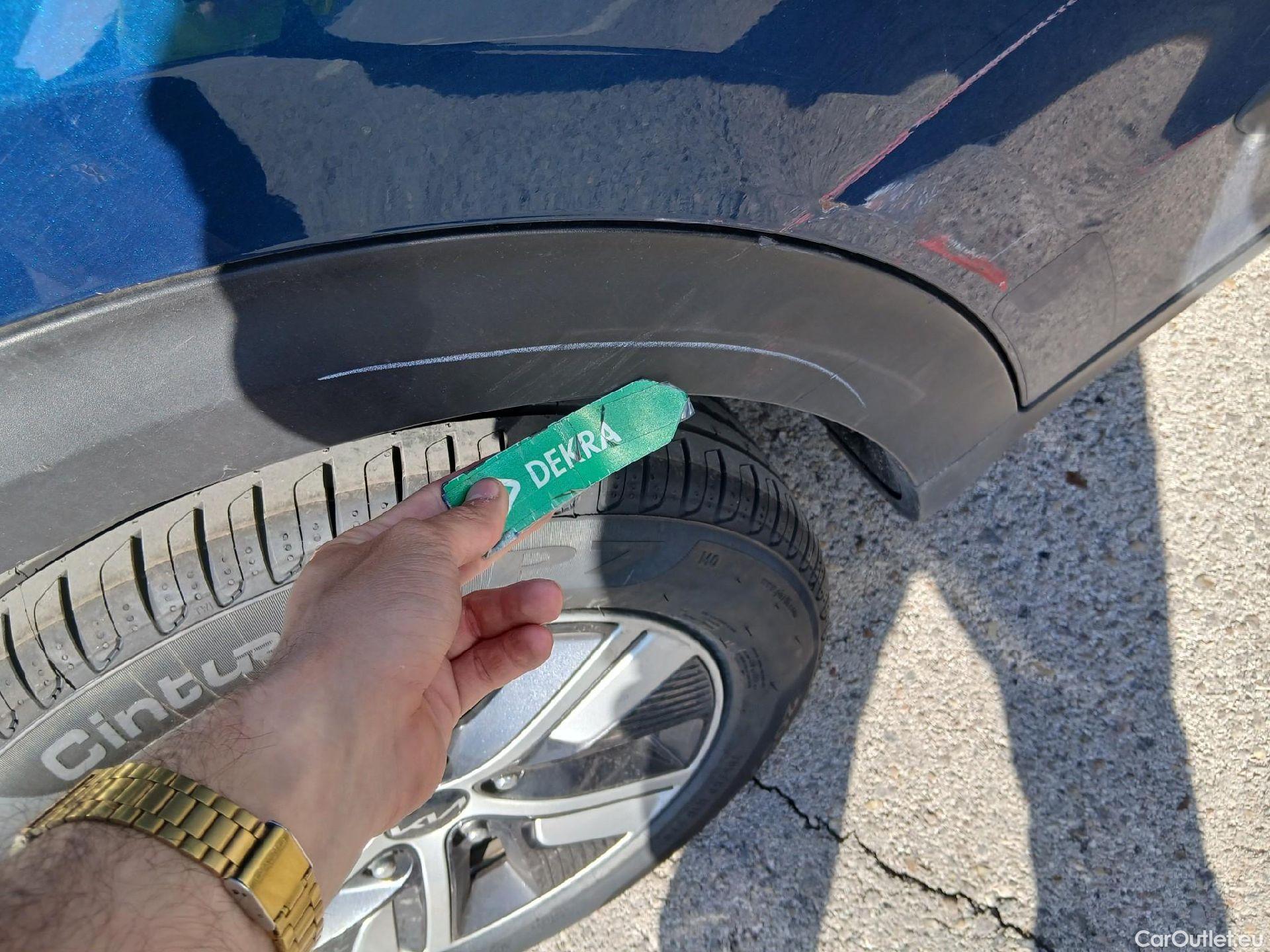  KIA  Niro KIA  / 2019 / 5P / crossover 1.6 GDi HEV 104kW (141CV) Drive #40