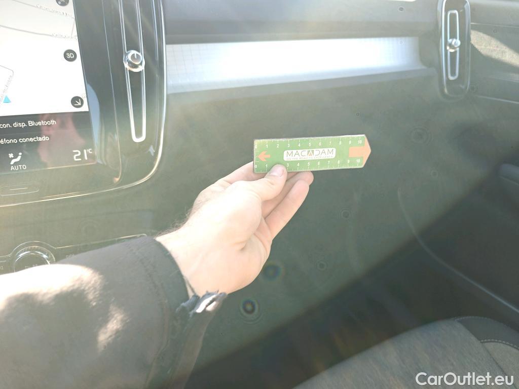  Volvo  XC 40 VOLVO XC40 / 2017 / 5P / todoterreno 1.5 T3 Momentum Pro Auto #13