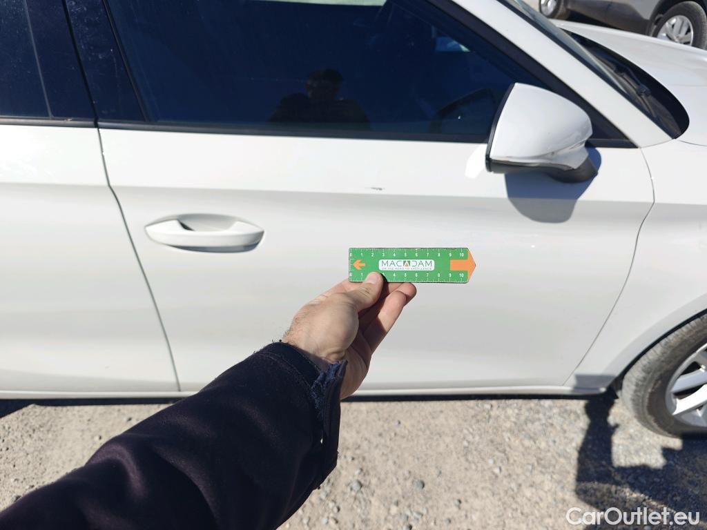  Seat  Leon SEAT Nuevo León / 2020 / 5P / berlina con portón 2.0 TDI 85kW S&S Style Go(SP) #3