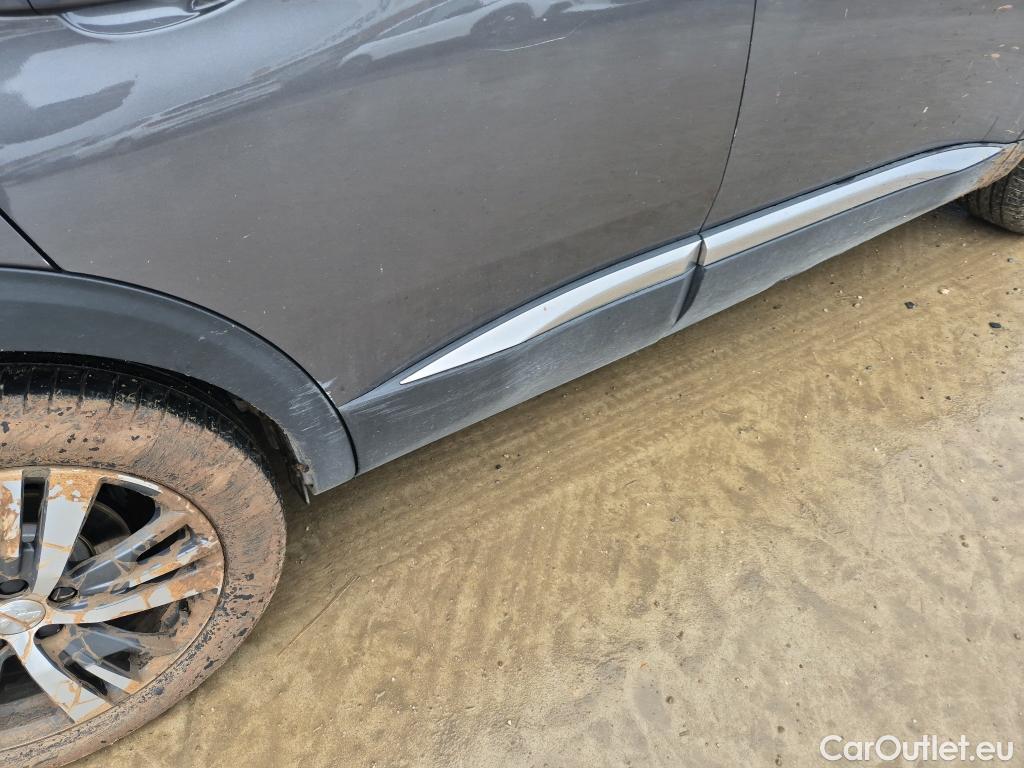  Peugeot  3008 PEUGEOT  Hybrid / 2020 / 5P / todoterreno 225 e-EAT8 Allure (AC2) #21