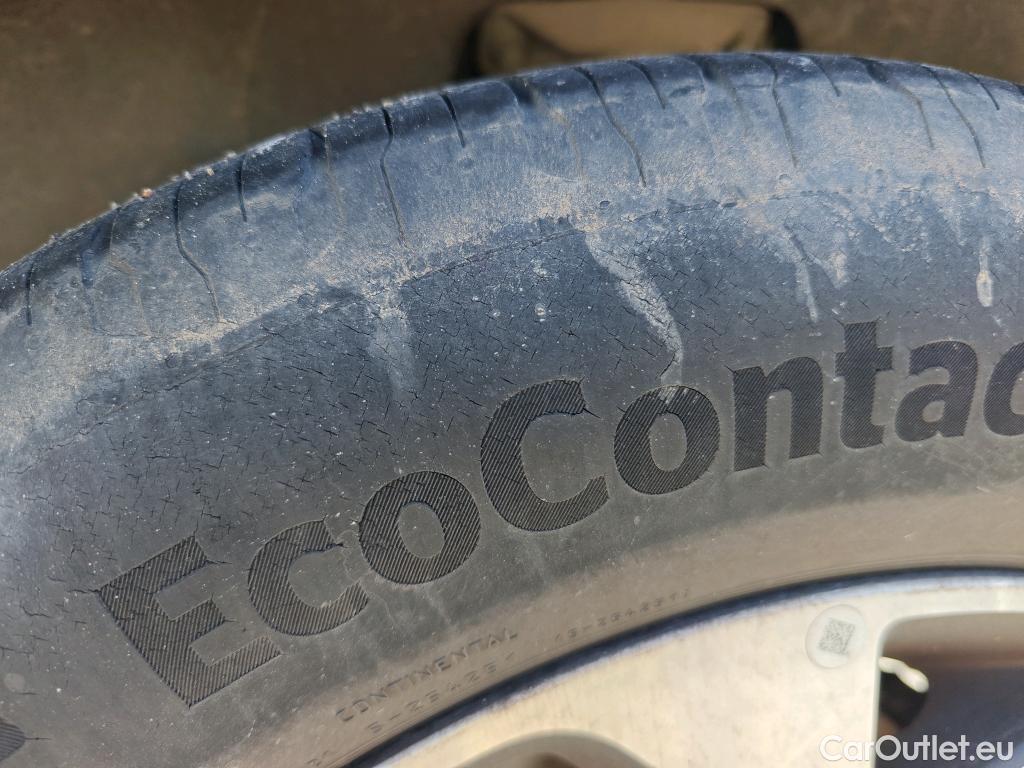  KIA  Sportage KIA  1.6MHEV Drive 100kW(136CV) 4x2(Crist Tintados) #56