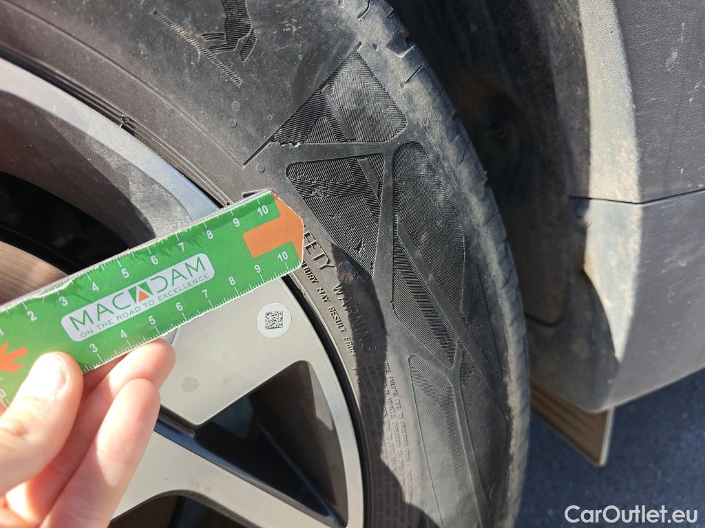  KIA  Sportage KIA  1.6MHEV Drive 100kW(136CV) 4x2(Crist Tintados) #57