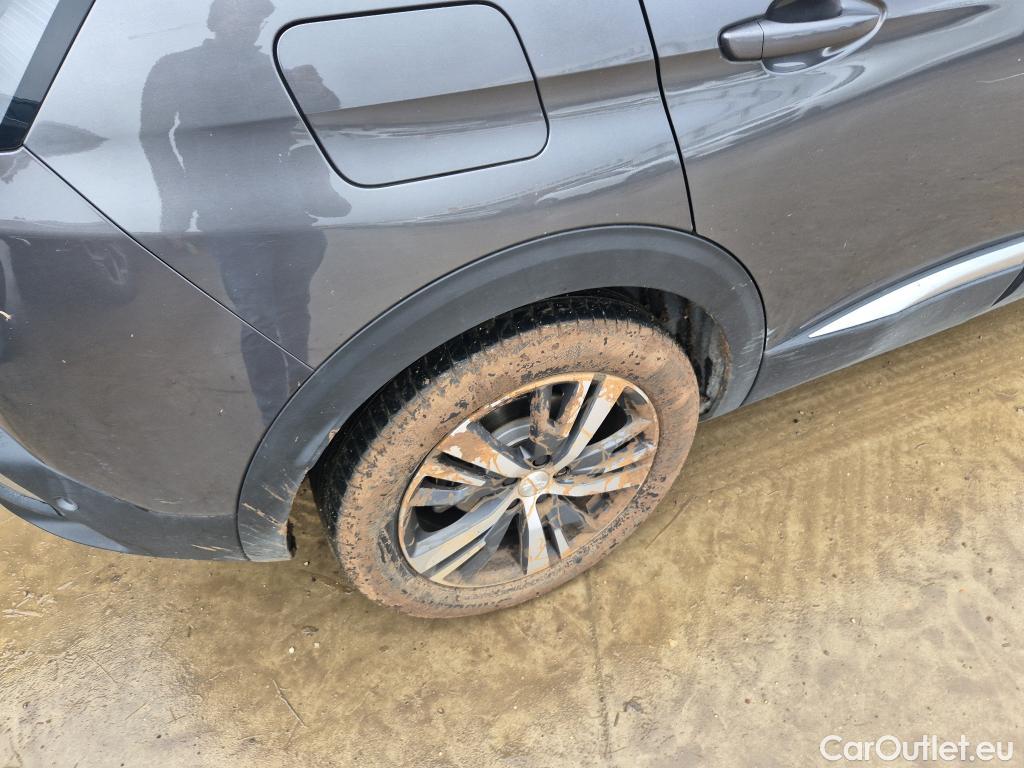  Peugeot  3008 PEUGEOT  Hybrid / 2020 / 5P / todoterreno 225 e-EAT8 Allure (AC2) #25