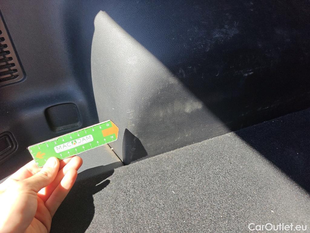  KIA  Sportage KIA  1.6MHEV Drive 100kW(136CV) 4x2(Crist Tintados) #14