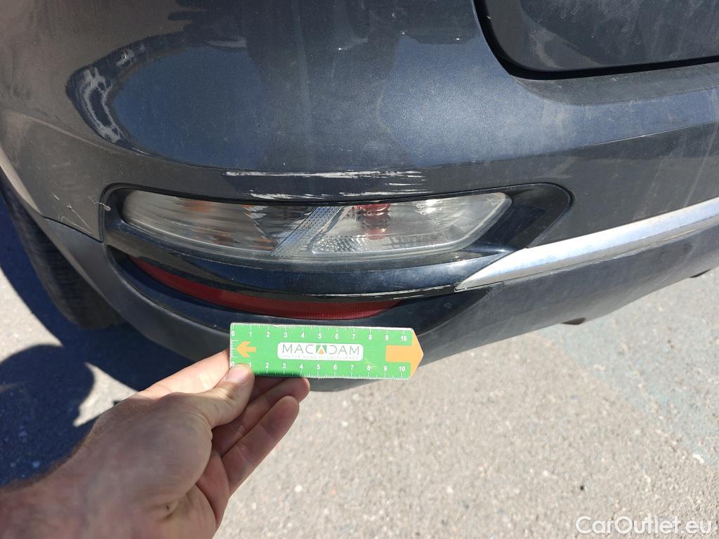  KIA  Sportage KIA  1.6MHEV Drive 100kW(136CV) 4x2(Crist Tintados) #39