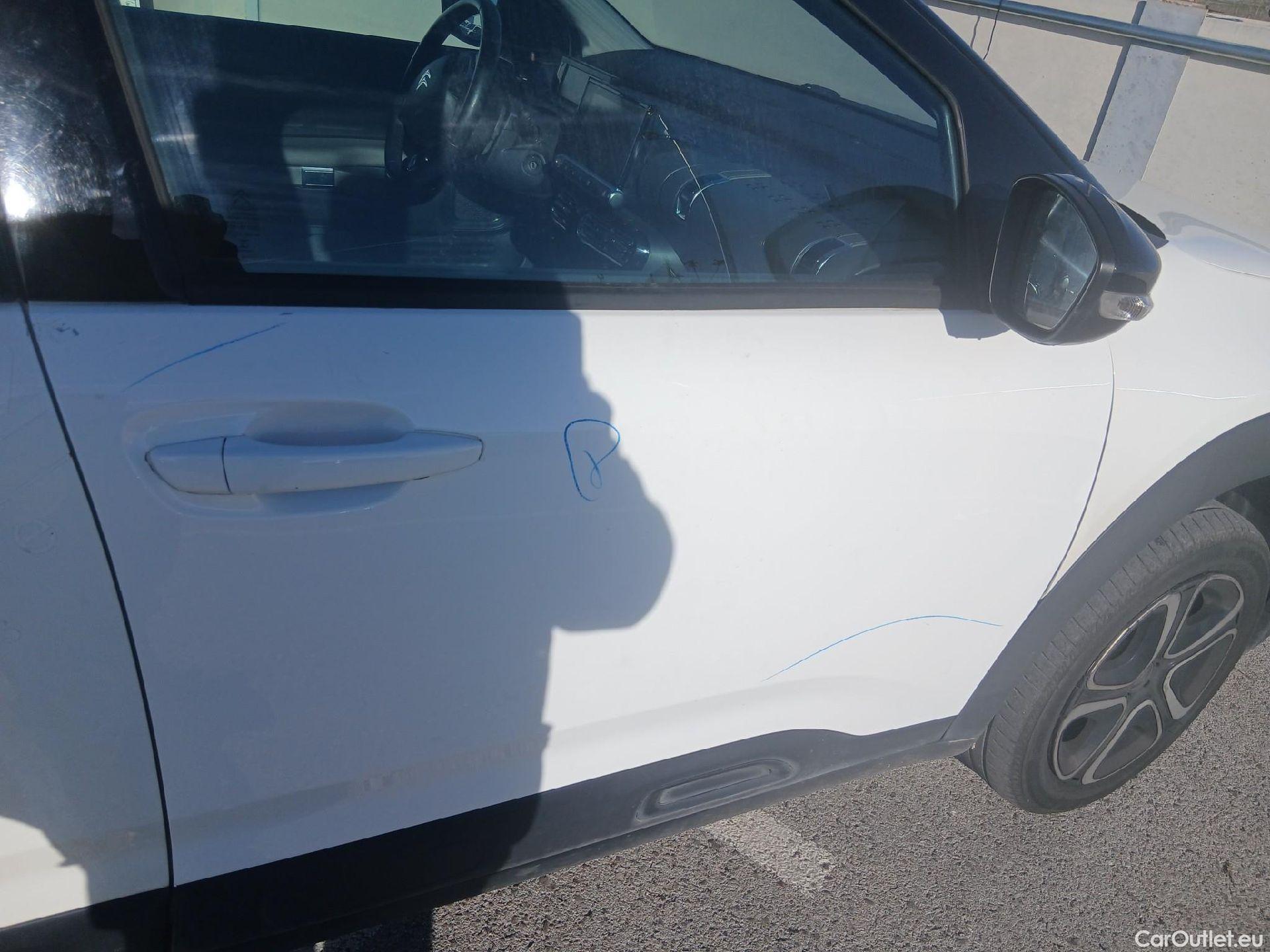  Citroen  C4 Cactus CITROEN  / 2018 / 5P / berlina con portón BlueHDi 100 S&S Feel #40