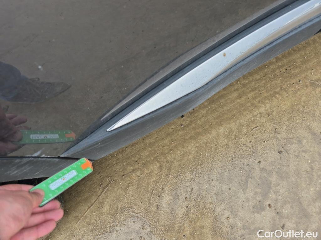  Peugeot  3008 PEUGEOT  Hybrid / 2020 / 5P / todoterreno 225 e-EAT8 Allure (AC2) #22